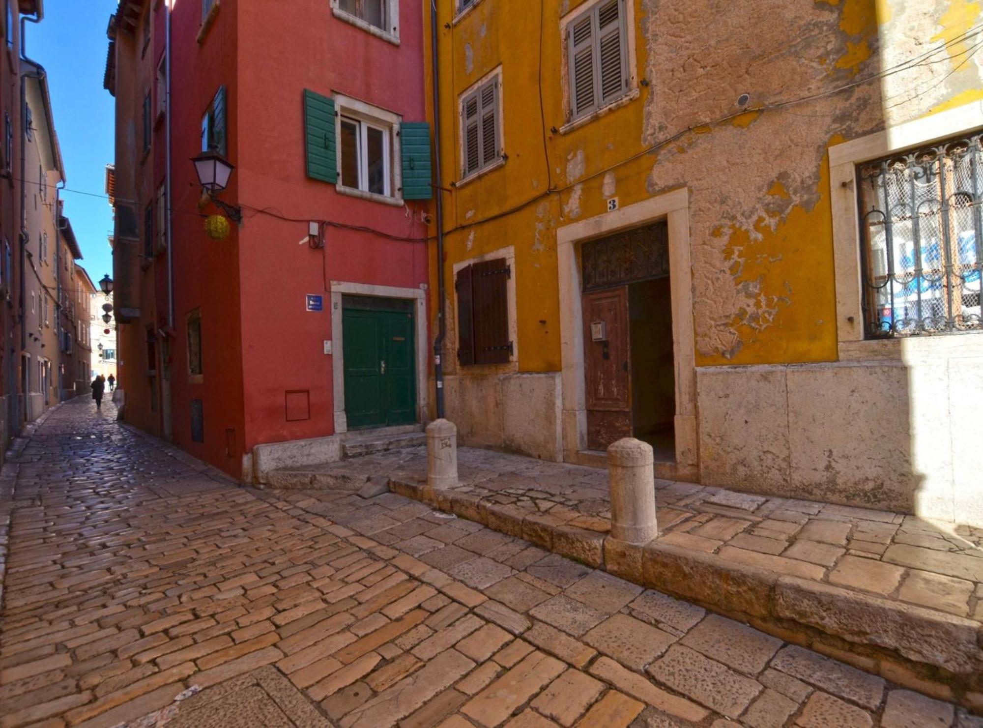 Apartman Classy And Modern Old Town Quarter